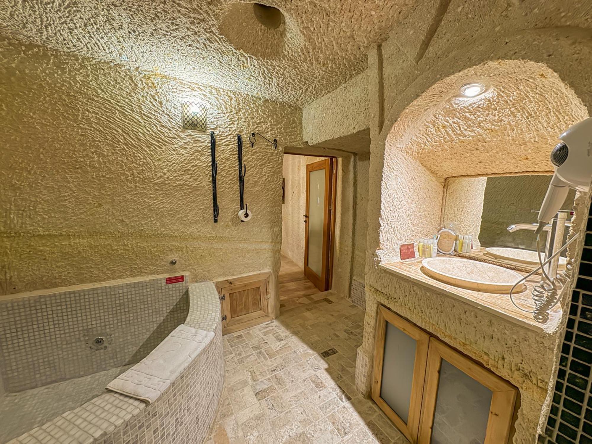 Sur Cave Hotel ウルギュップ エクステリア 写真
